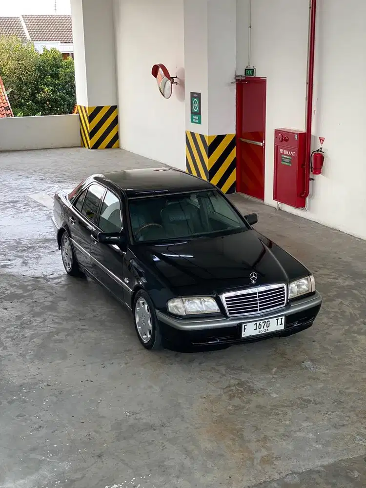 W202 C230 A/T facelift Elegance km 112rb