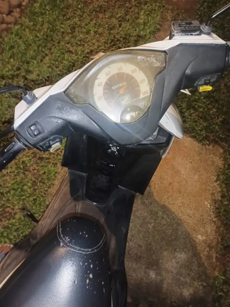 Honda beat karbu