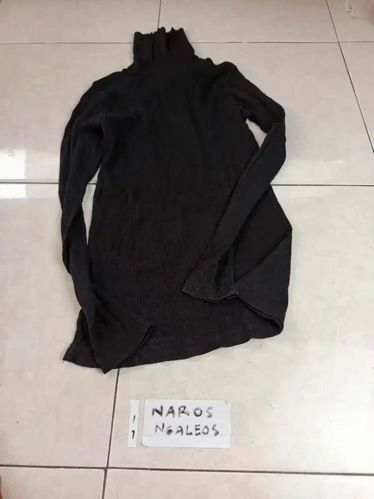 thrifting sweater rajut