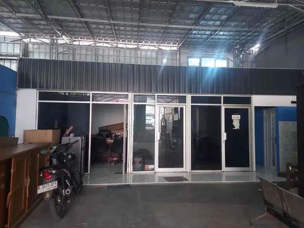 Disewakan gudang/ ruang kantor siap pakai di dewi sartika jakarta timur