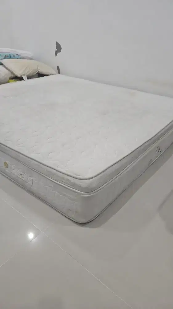 Matras bekas merk Helux ivy