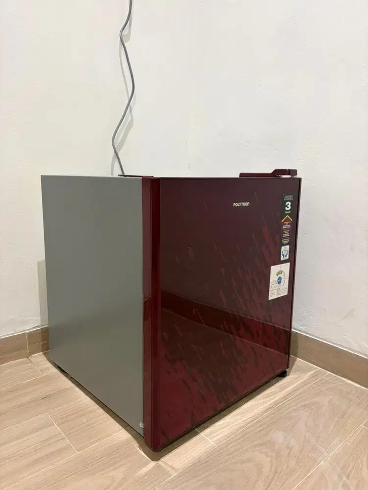 DIJUAL KULKAS POLYTRON PRH 51