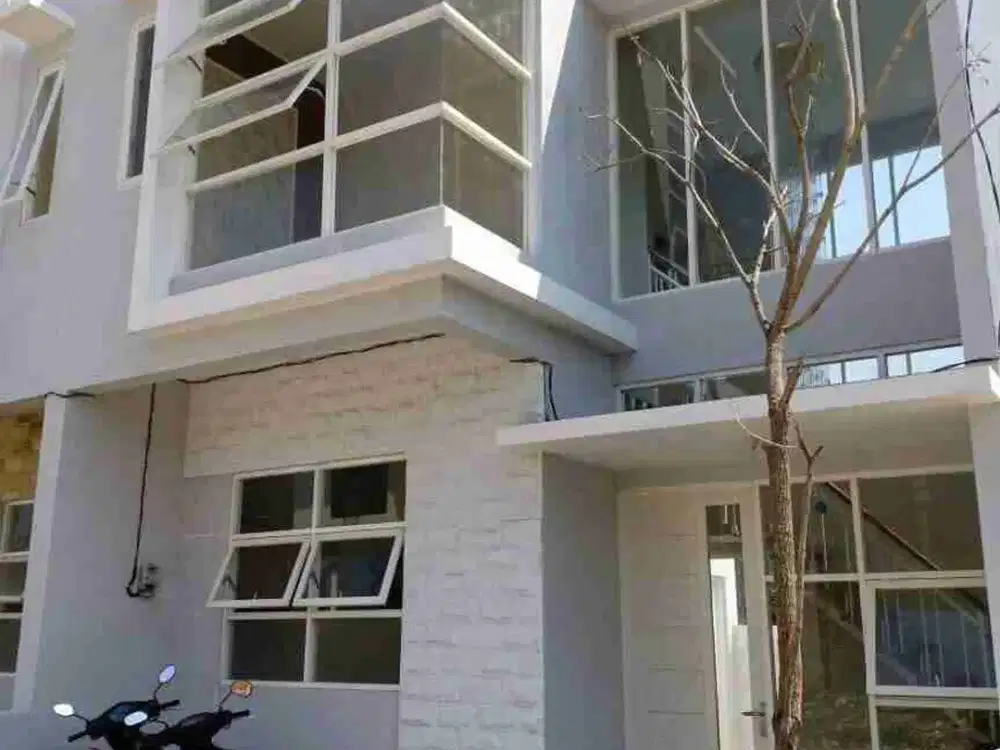 Rumah 2 Lantai Tegalgondo UMM Malang