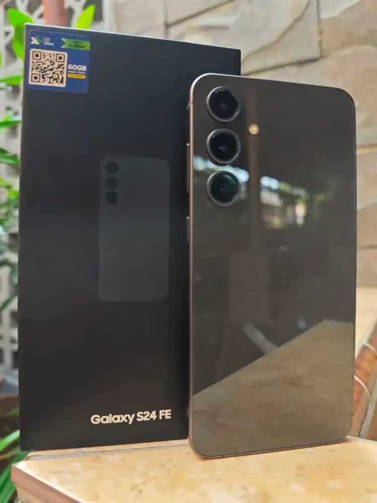 Samsung S24fe 8/256 Graphite ex SEIN