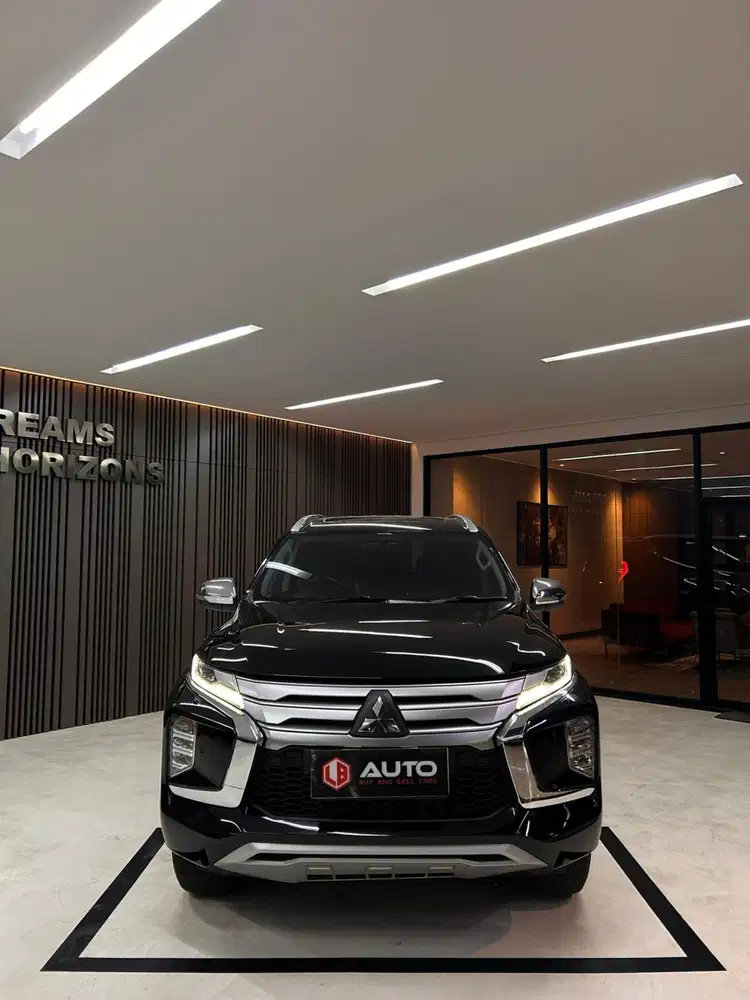 Mitsubishi Pajero Sport Dakar 2023 Hitam Diesel AT Nik 2022 B2756SJF
