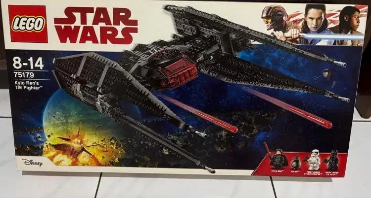 WTS LEGO 75179 KYLO REN'S TIE FIGHTER