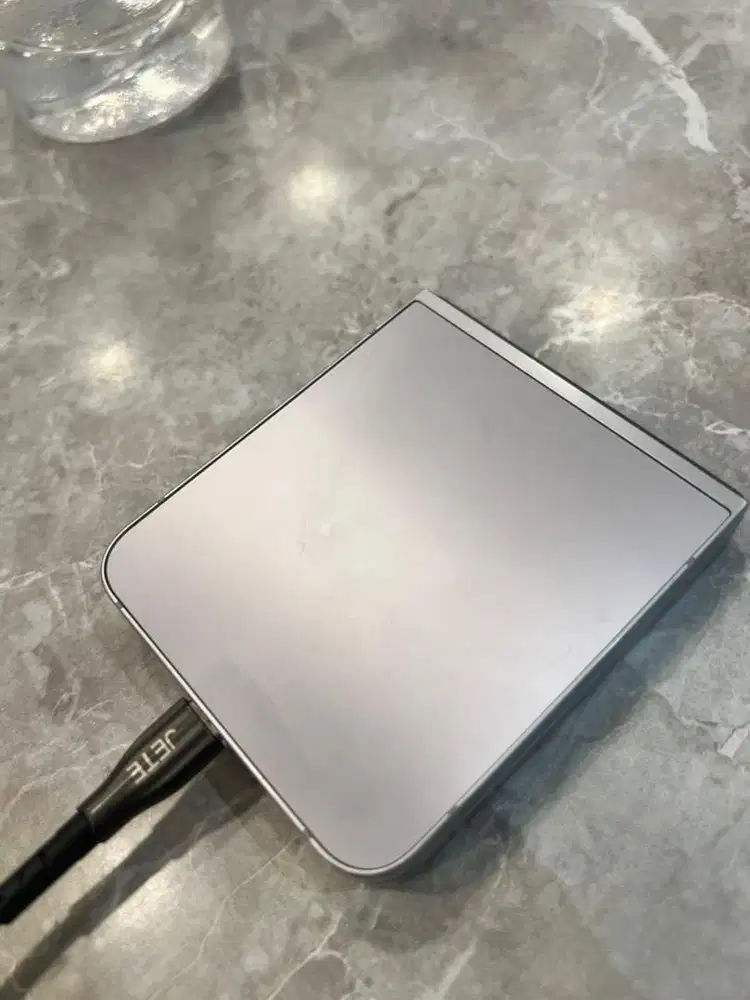 Flip Z6 bekas 90% pemakaian