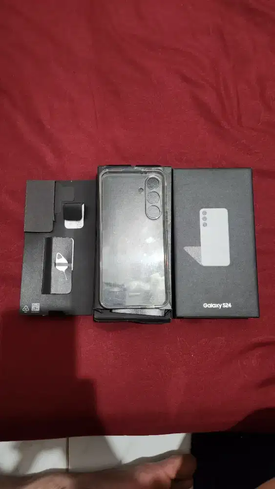 Samsung Galaxy S24 Marble Grey ram 8 gb / internal 512 GB