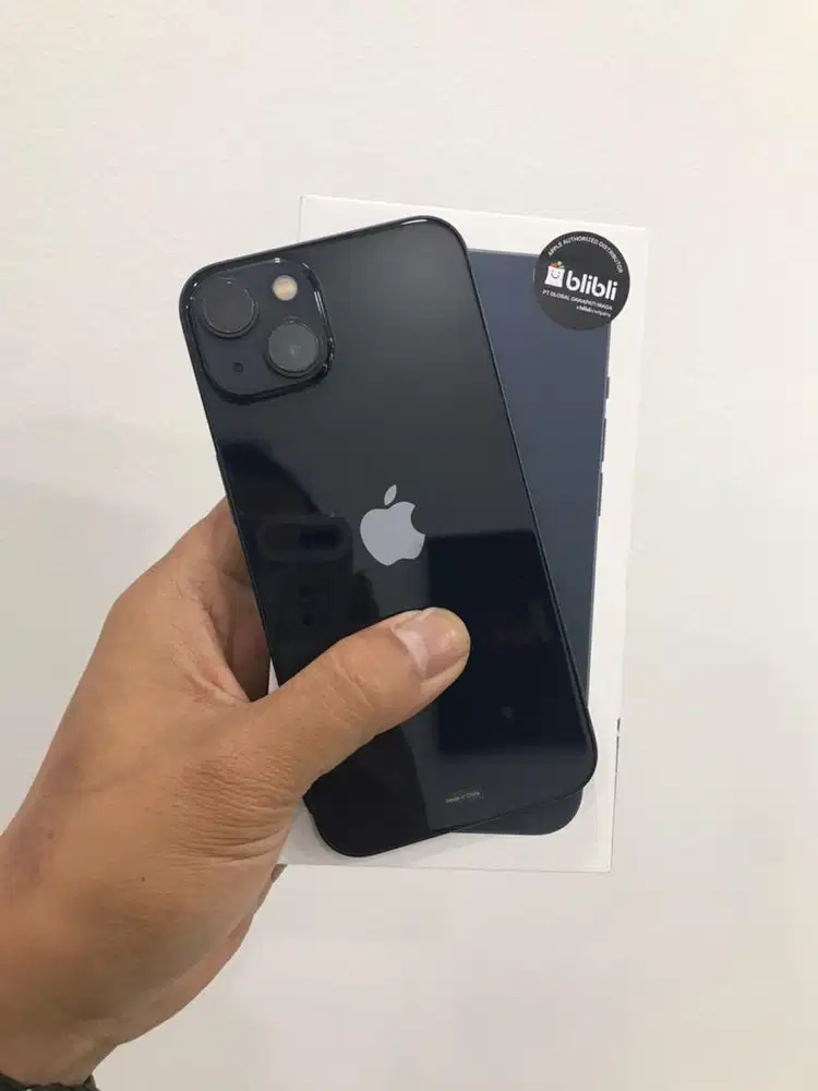 Iphone 13 128 ibox garansi april 2027 like new