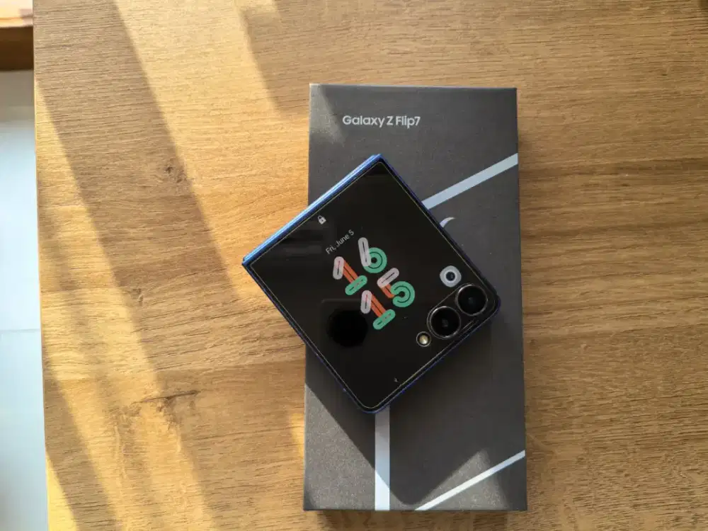 Samsung Z Flip 7 - 512 GB (Blue Shadow)