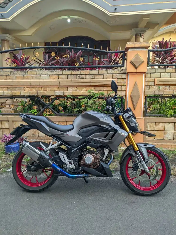 NEW HONDA CB150R V4 2024