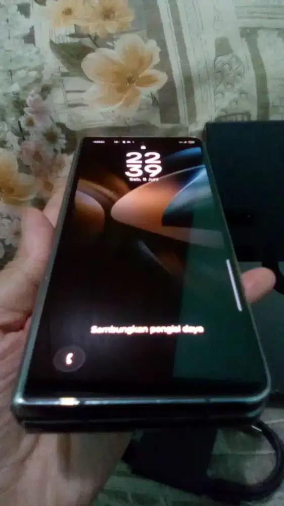 Samsung fold 4 second