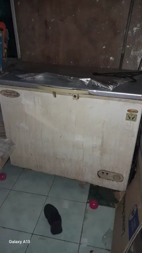 Jual freezer box daichi tipe dicf 228 p