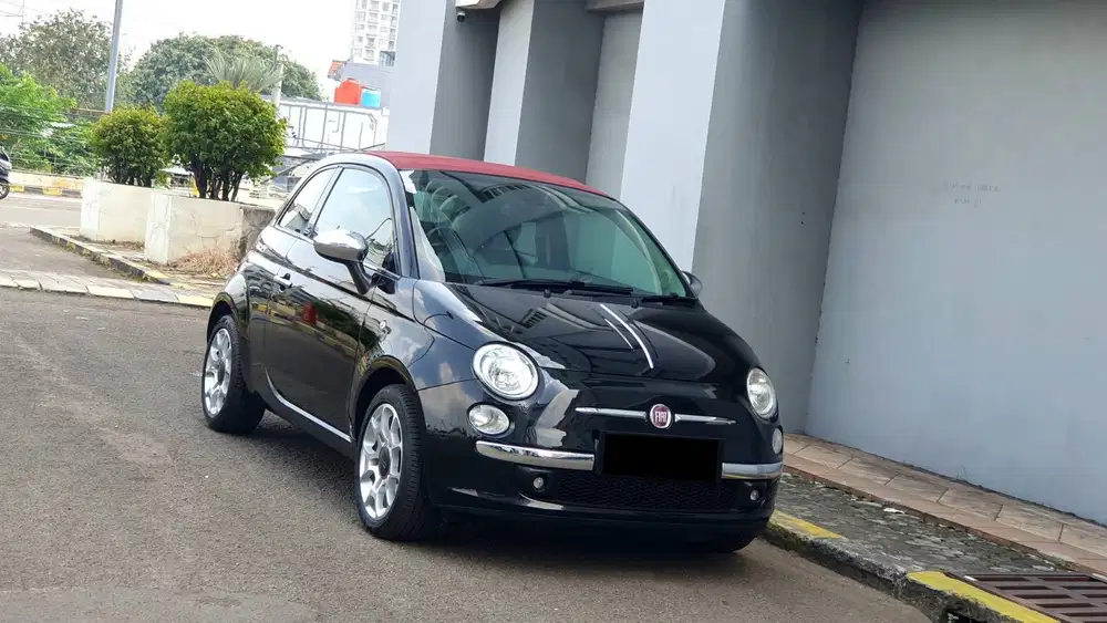 Fiat 500C 500 C Lounge 1.4 Cabrio AT Hitam NIK 2014 Low Km ANTIK