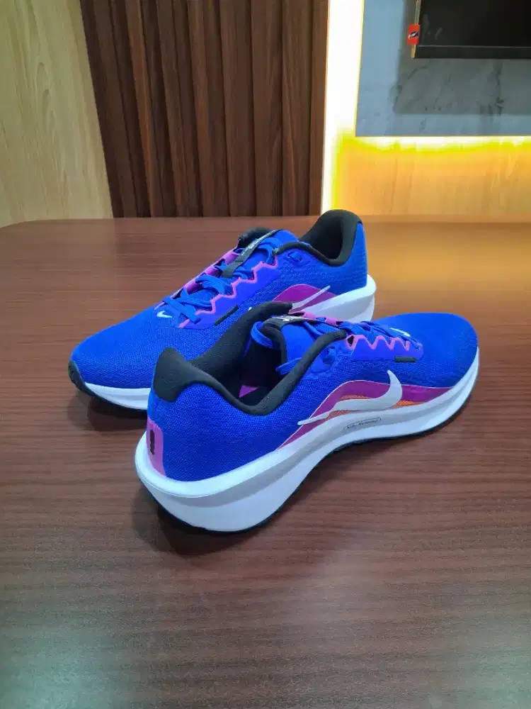 sepatu lari nike