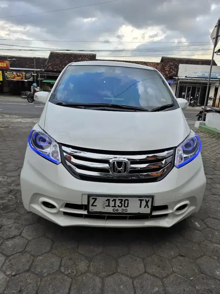 Honda freed psd tahun 2015