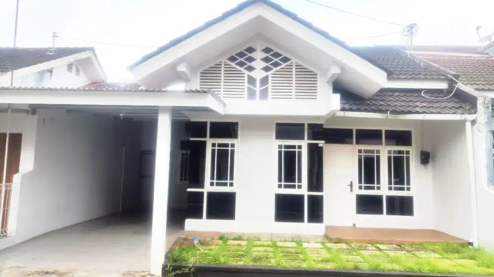 Rumah Purwokerto di Bancar kembar estate