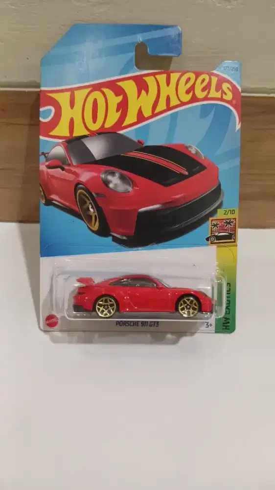 Hotwheels porsche 911 gt3 merah