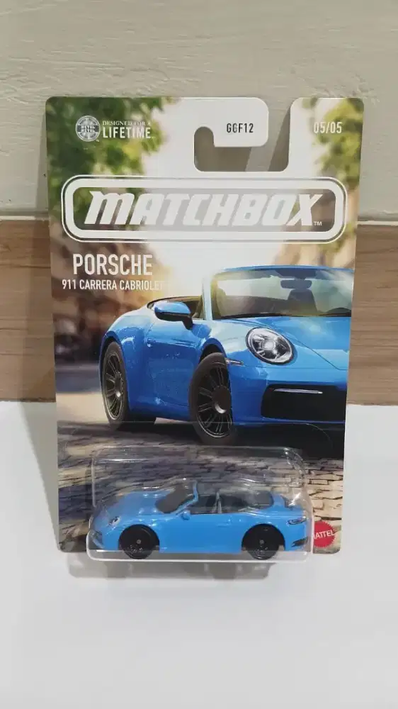 Matchbox porsche 911 carrera cabriolet biru