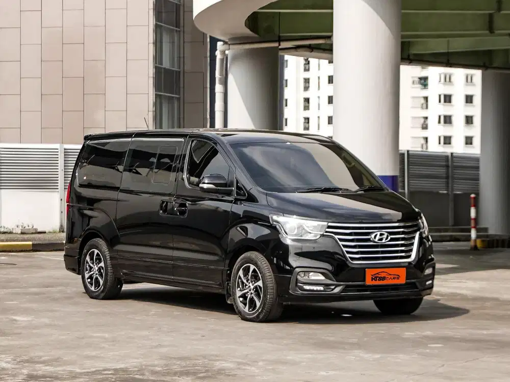 [BERGARANSI] HYUNDAI H1 ROYAL CRDI MATIC DIESEL TAHUN 2019 HITAM