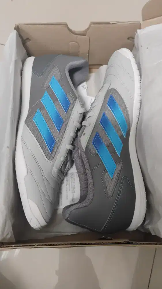 Sepatu Futsal BNIB Adidas Super Sala 2