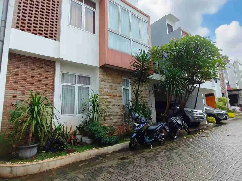 Rumah Siap Huni 2 lantai Di Kalisari jakarta Timur