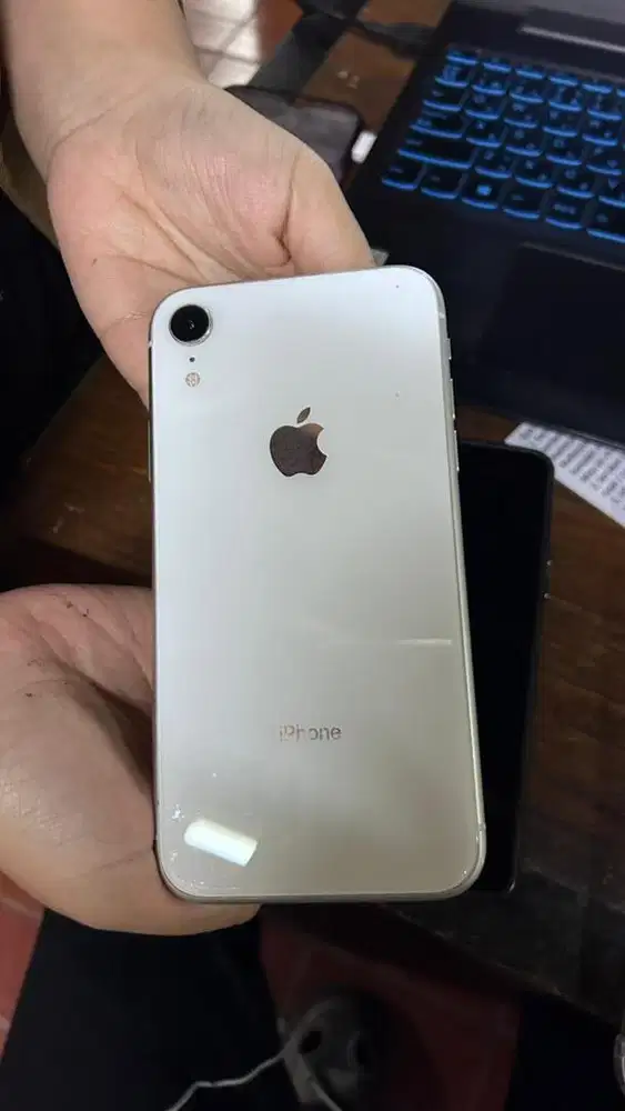 Iphone xr 64GB RESMI IBOX