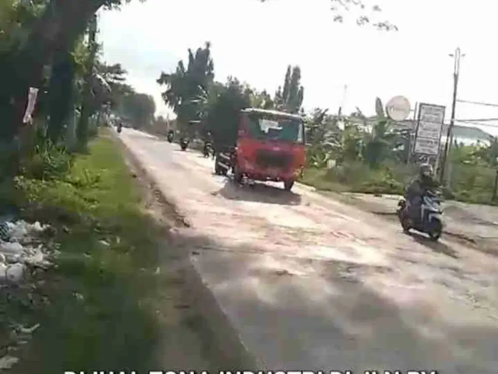 DIJUAL TANAH ZONA INDUSTRI JALAN RAYA PURWODADI - SEMARANG. LOKASI GUBUG, GROBOGAN. LUAS 2,4 HA