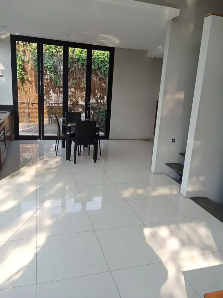 1 ART Villa Japos
