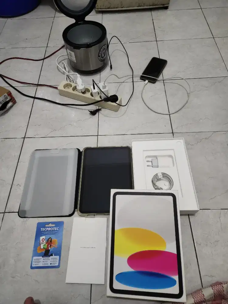 iPad 11-inch (A16 Chip) 2025 - 128GB Wi-Fi Silver (RESMI iBox)
