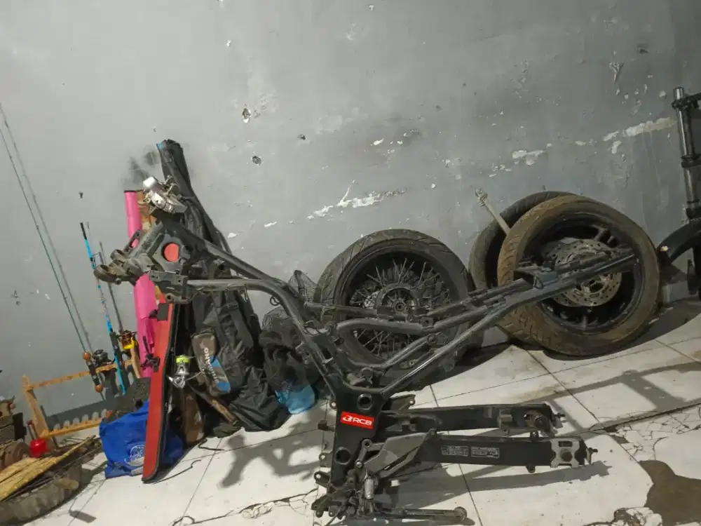 Rangka motor ninja 250