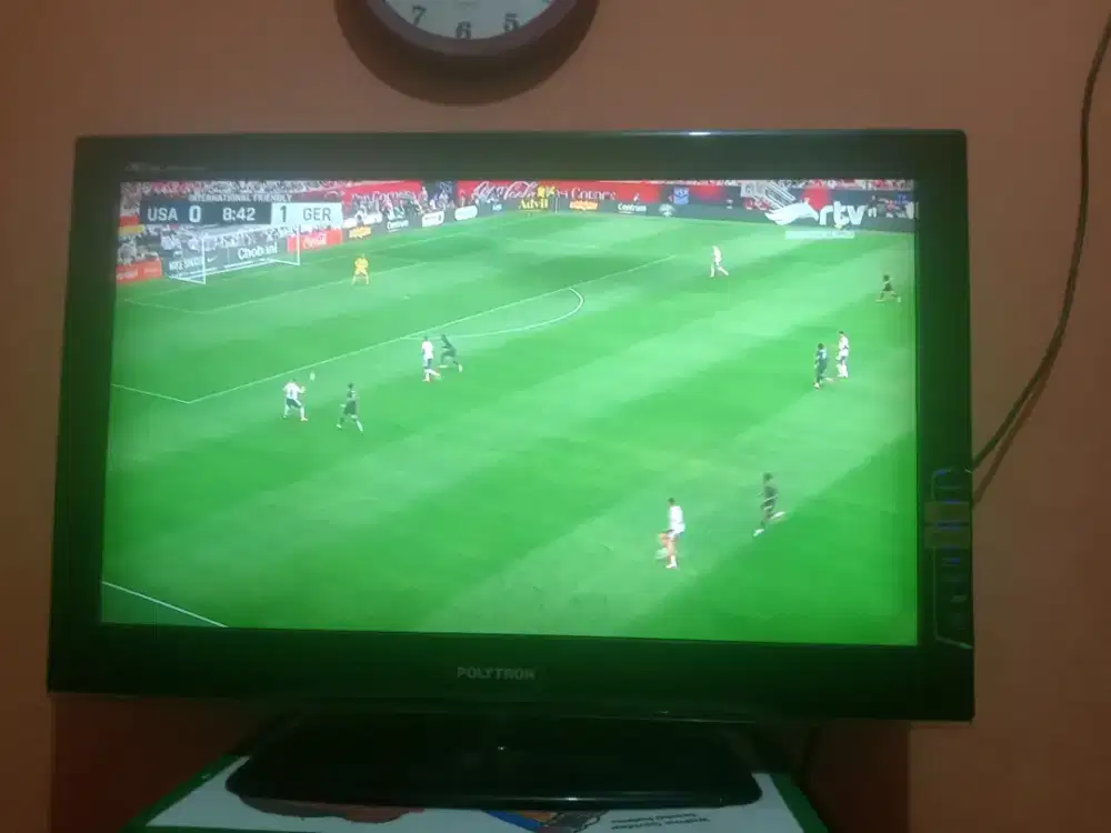 Tv lcd Polytron 32 analog