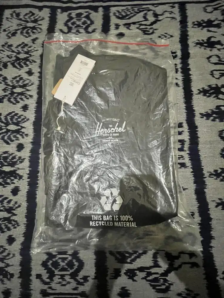 Dijual Messenger Bag Herschel Supply Co. seri Cove (Original)