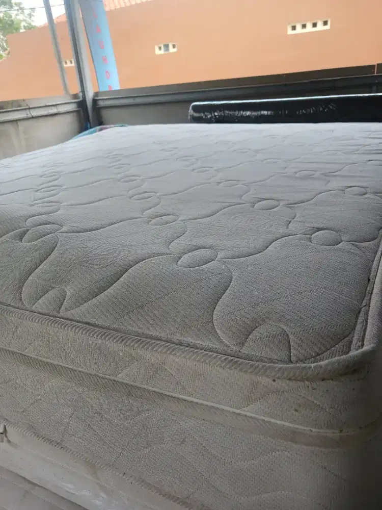 Springbed pir ada tambahan plustup jadi tebal mantap wempuk mentul