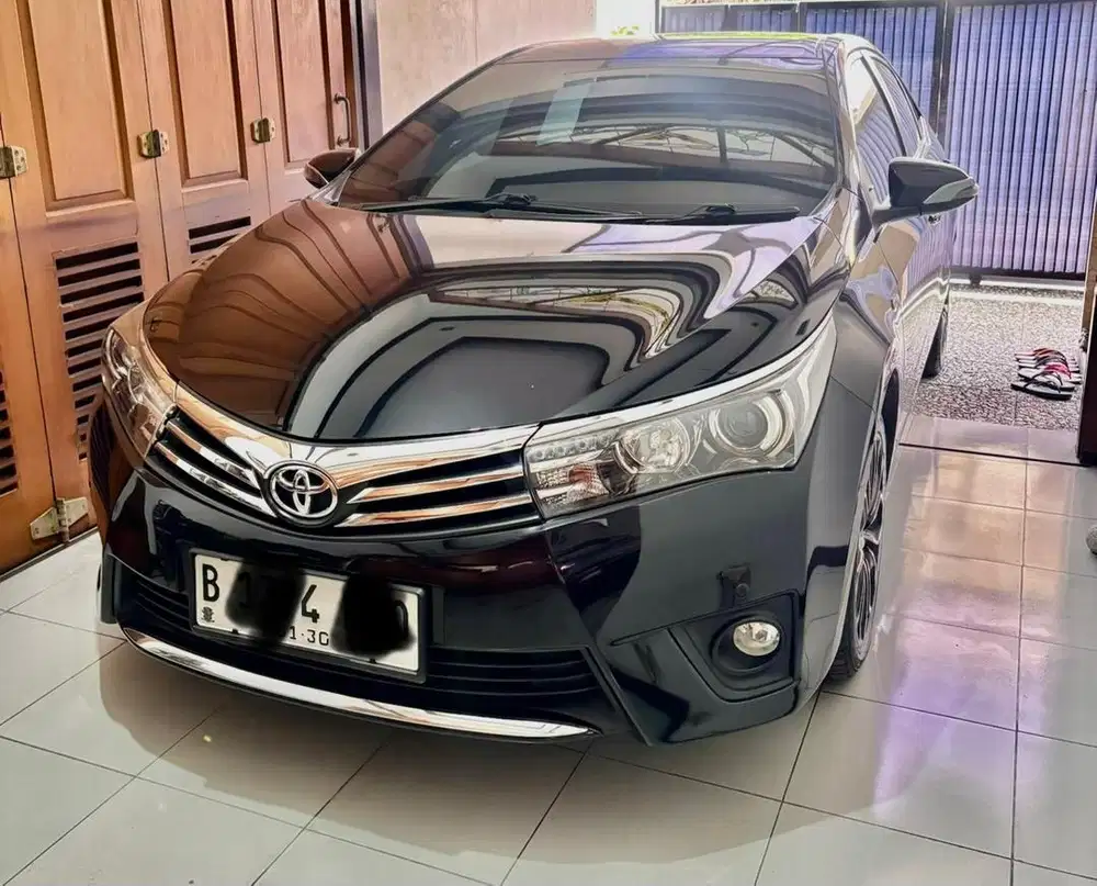 Altis 2014 akhir V AT Terawat pakaian sendiri