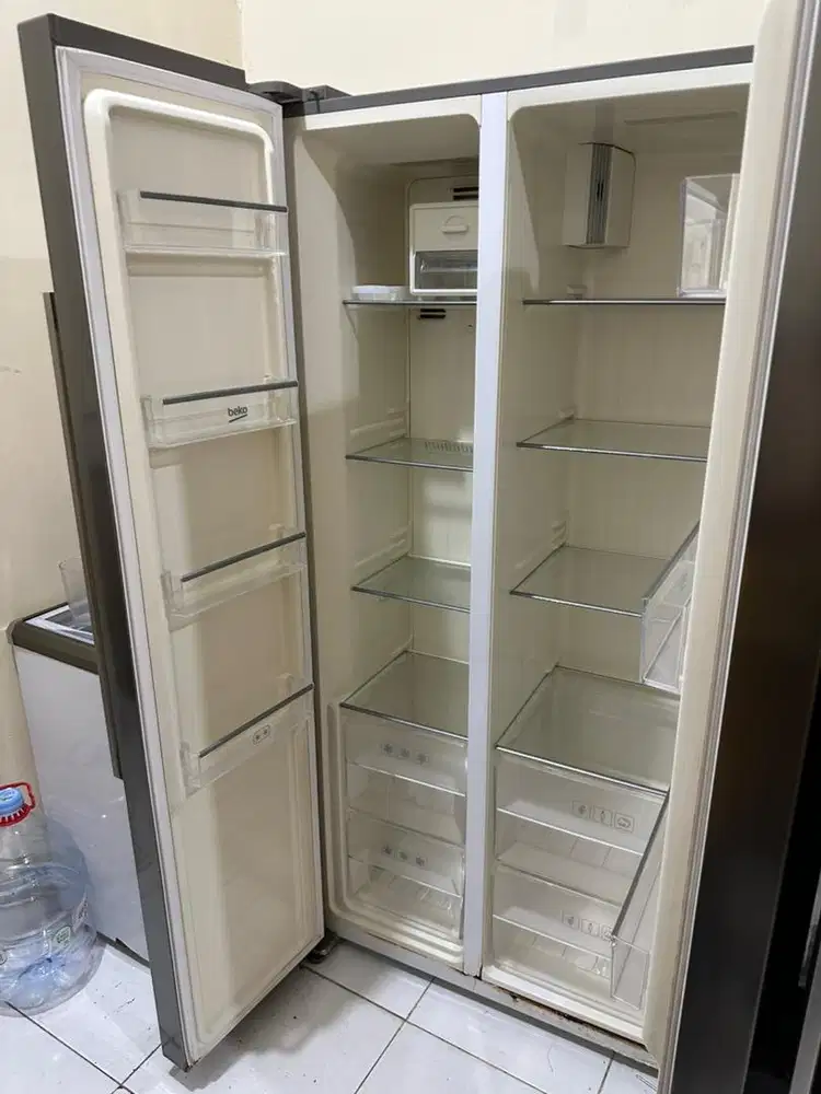 KULKAS BEKO 2 Pintu side by side