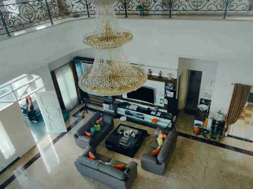DIJUAL RUMAH BB BEVERLY HILLS