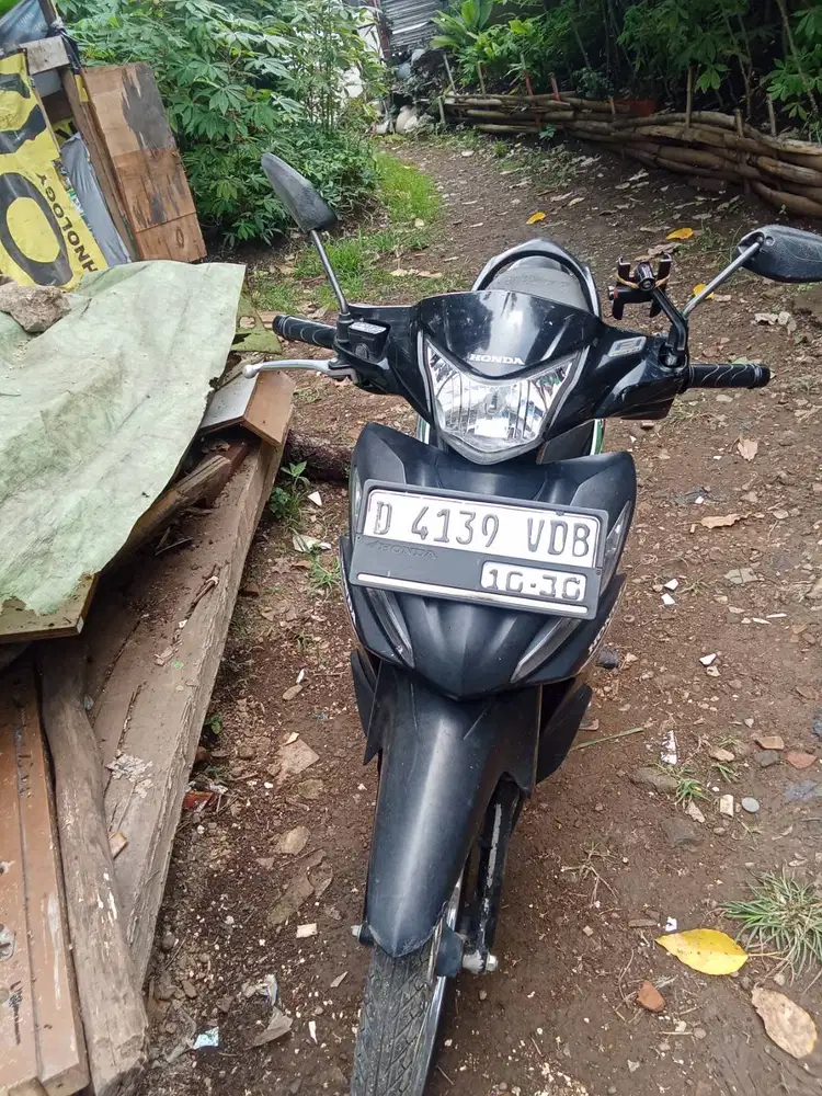 motor standar an Honda Revo fit tahun 2015 , keluaran terbaru revo