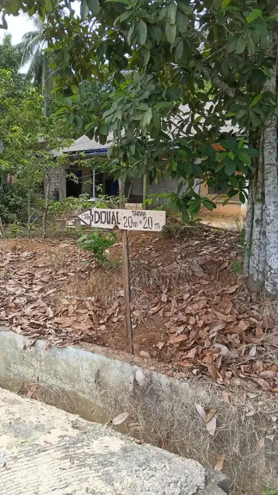 DIJUAL TANAH : LUAS 20m x 20m = 400 m2