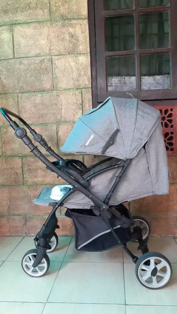 Stroller babydoes
