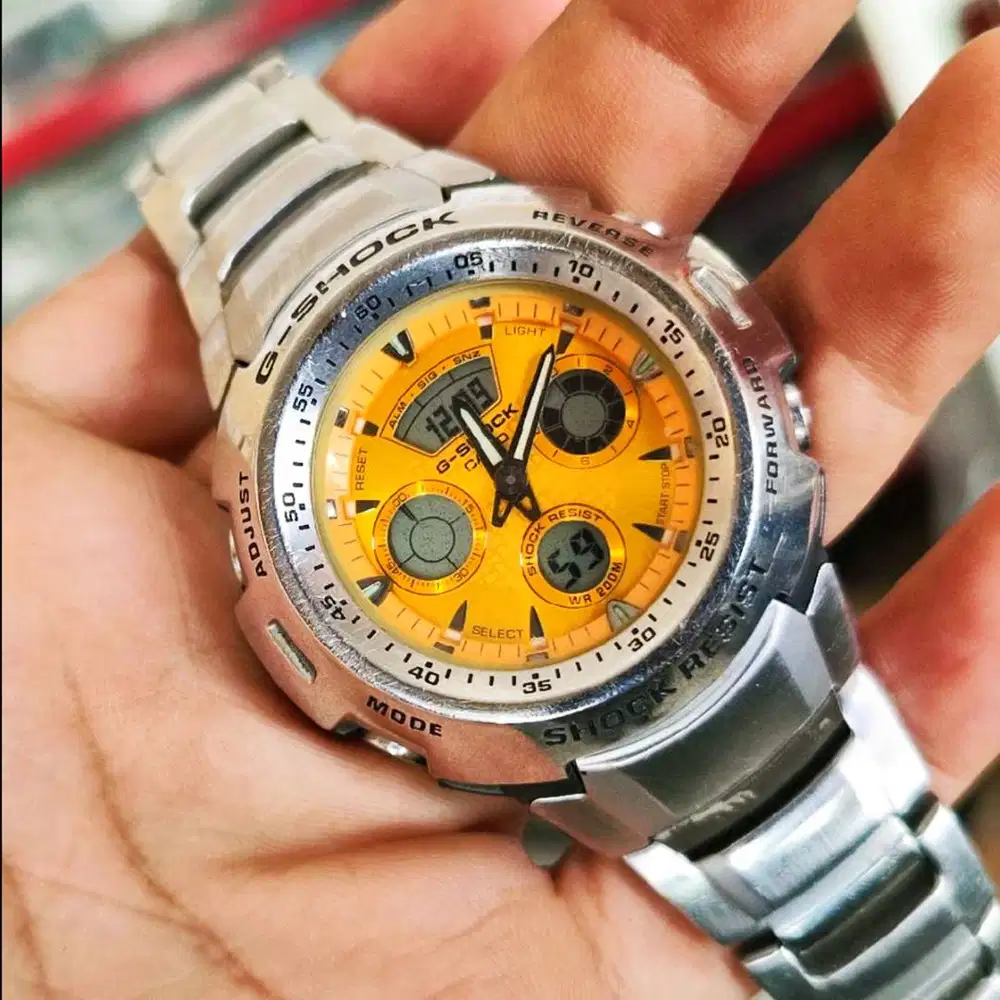 Jam Tangan Analog Digital Casio G-Shocks Vintage Golden Yellow Rare