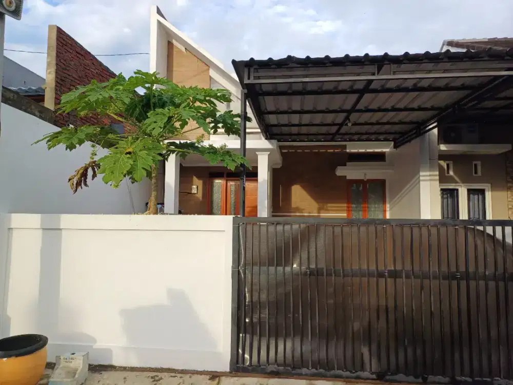 Disewakan rumah lokasi strategis