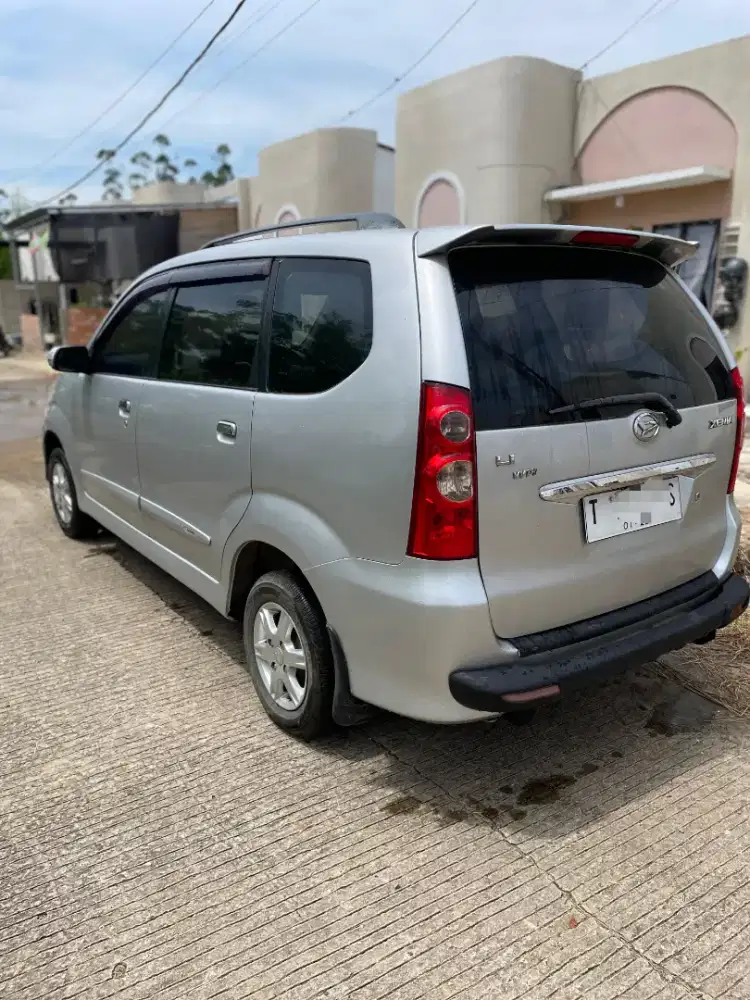 Xenia Li deluxe tahun 2009 murah