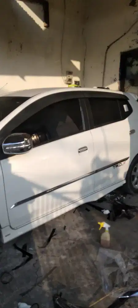 Specialist kaca film mobil & gedung srby