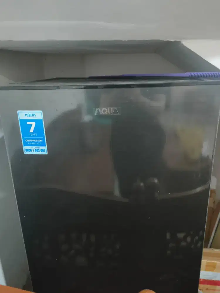 Kulkas Aqua Kondisi 100%