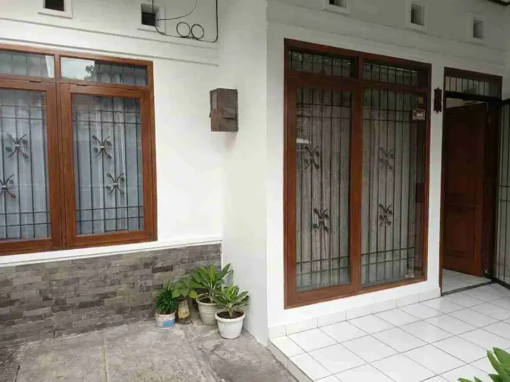 Jual BU Rumah minimalis di Taman Holis Indah 1