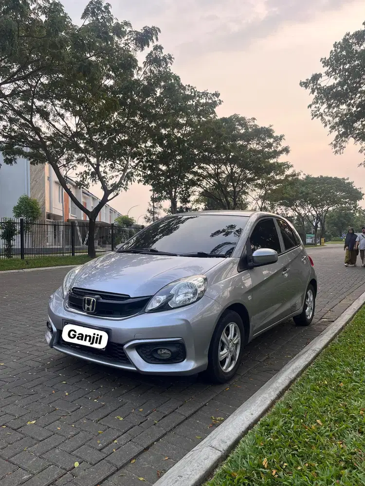 Honda Brio 2017 E CVT LOW KM