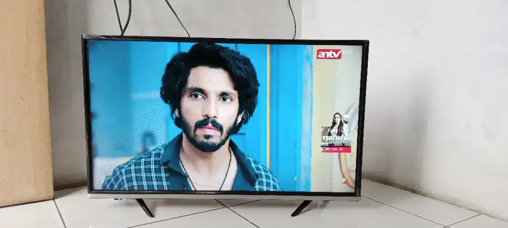 LED Canghong 32 in TV Digital