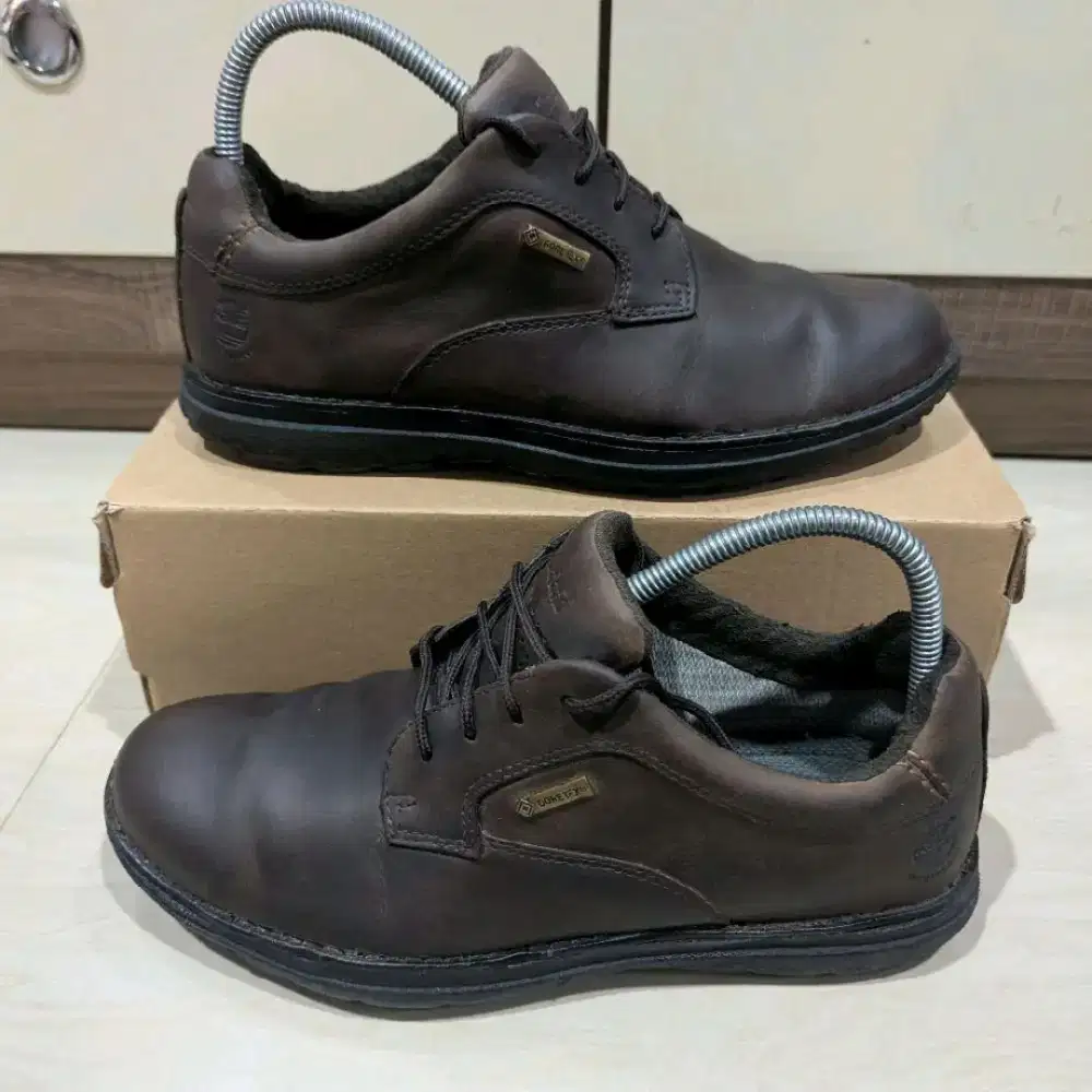 Sepatu TIMBERLAND preloved size 41