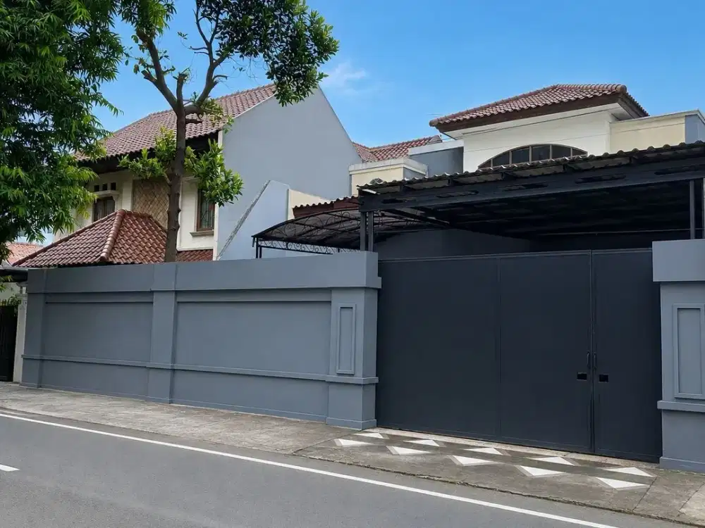 Rumah dijual 2 Lantai, Kalibata, Pancoran, Jakarta Selatan 7 menit Stasiun Pasar Minggu